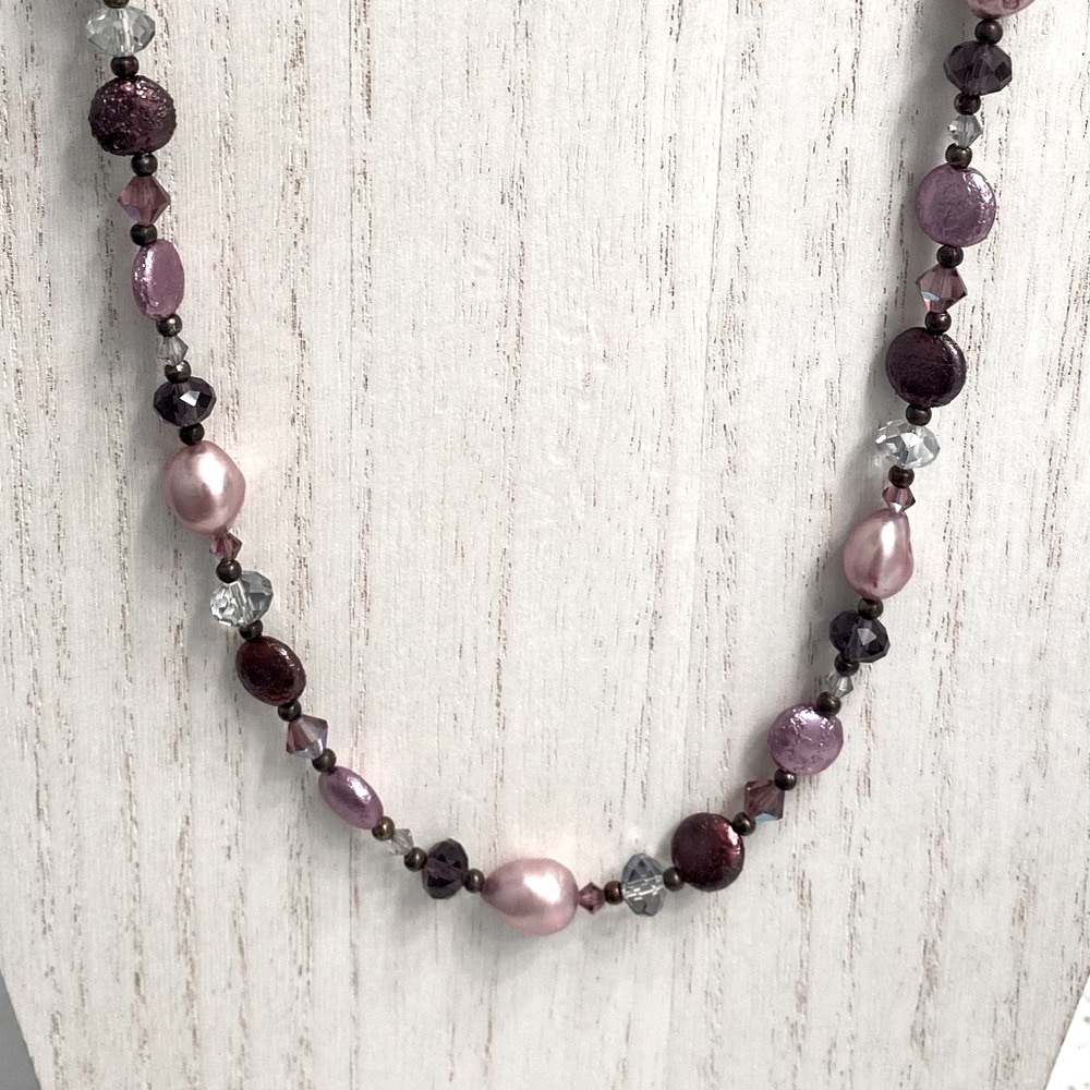 Shades of Lavender Beaded Necklace w/Silvertoned Clasp ~ Extends from 15” to 19”